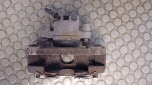 Foto: BREMSSATTEL VORN LINKS eines Volvo S60 2.4