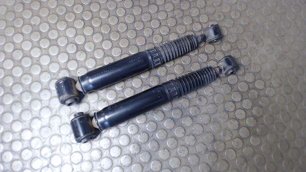 Foto: STOSSDÄMPFERPAAR HINTEN eines Peugeot 206 60