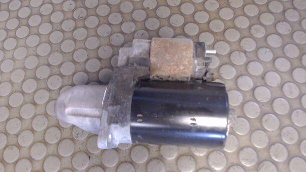 Foto: ANLASSER / STARTER BOSCH eines Nissan Micra 1.3