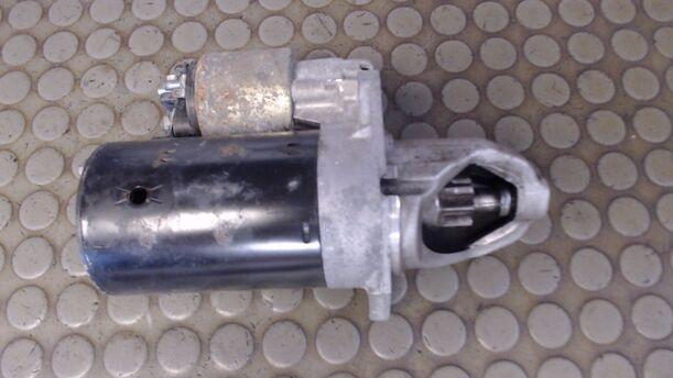 Foto: ANLASSER / STARTER BOSCH eines Nissan Micra 1.3