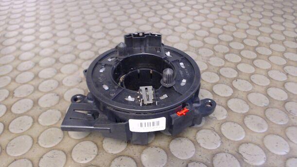 Foto: WICKELFEDER / LENKWINKELSENSOR eines BMW 320d touring