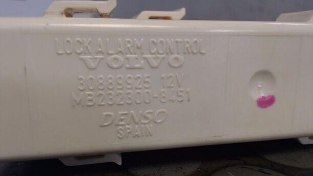 Foto: STEUERGERÄT LOCK ALARM CONTROL eines Volvo V40 1.8 GL