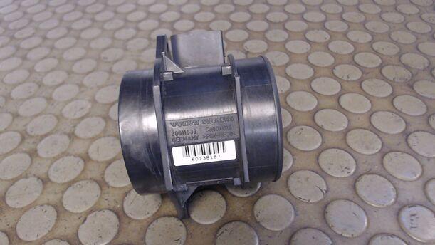 Foto: LUFTMASSENMESSER SIEMENS eines Volvo V40 1.8 GL