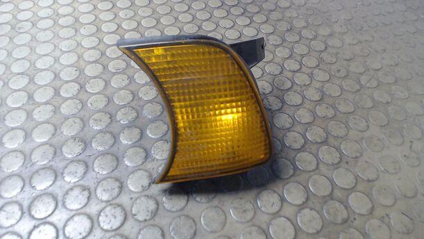Foto: BLINKER LINKS eines BMW 524td