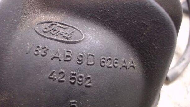 Foto: LUFTANSAUGSTÜCK eines Ford Orion 1.6i Ghia