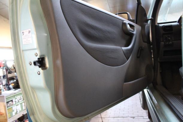 Foto: TÜR LINKS (2/3-Türer) eines Opel Corsa 1.4 16V GL