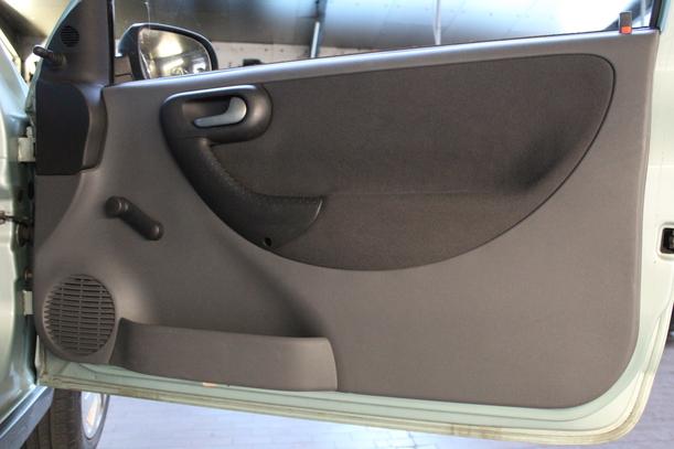 Foto: TÜR RECHTS (2/3-Türer) eines Opel Corsa 1.4 16V GL