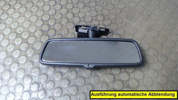 Foto: INNENSPIEGEL AUTOMATISCH ABBLENDBAR eines Opel Astra 1.9 CDTI Caravan