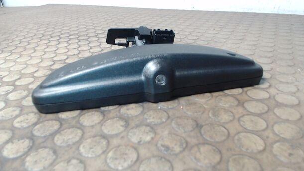 Foto: INNENSPIEGEL AUTOMATISCH ABBLENDBAR eines Opel Astra 1.9 CDTI Caravan