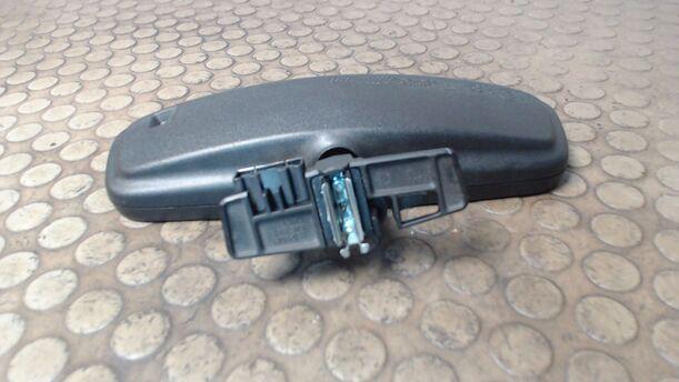 Foto: INNENSPIEGEL AUTOMATISCH ABBLENDBAR eines Opel Astra 1.9 CDTI Caravan