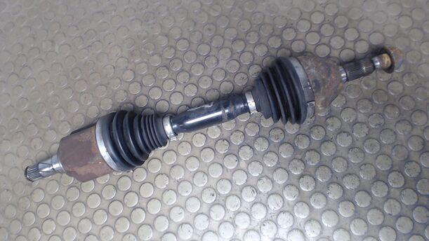 Foto: ANTRIEBSWELLE LINKS eines Opel Astra 1.9 CDTI Caravan