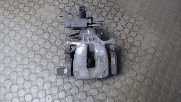 Foto: BREMSSATTEL HINTEN LINKS eines VW Caddy 2.0 EcoFuel Life (7-Si.)