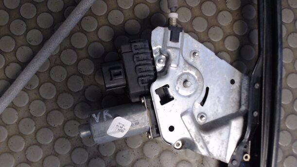 Foto: FENSTERHEBER ELEKTRICH VORN RECHTS eines Ford Focus Turnier