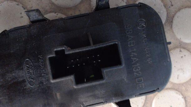 Foto: FENSTERHEBERSCHALTER eines Ford Focus Turnier