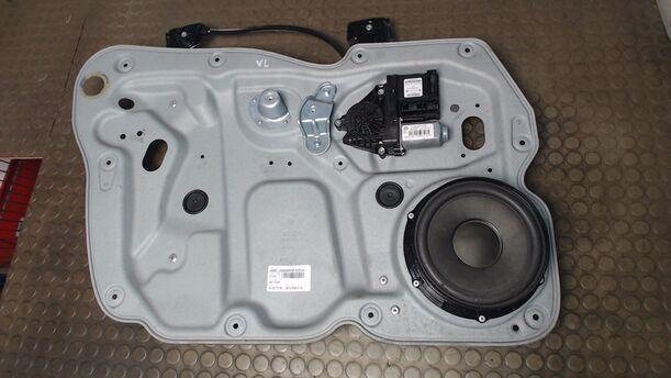 Foto: FENSTERHEBER LINKS eines VW Caddy 2.0 EcoFuel Life (7-Si.)