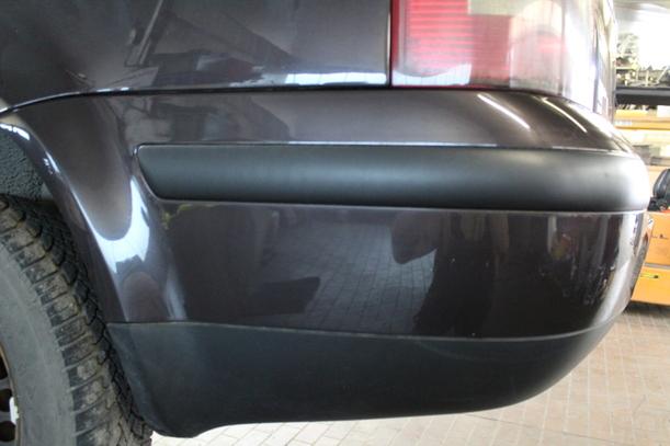 Foto: STOSSFÄNGER/ STOßSTANGE HINTEN eines VW Passat Variant 1.9 TDI