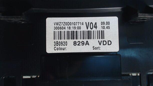 Foto: TACHOEINHEIT eines VW Passat Variant 1.9 TDI LX