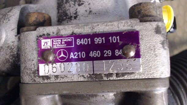 Foto: SERVOLENKUNG eines Mercedes-Benz E 230 T