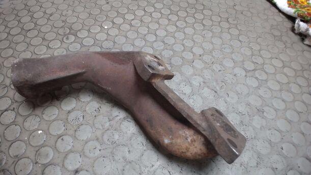 Foto: AUSPUFFKRÜMMER LINKS eines FORD GRANADA 2,8i