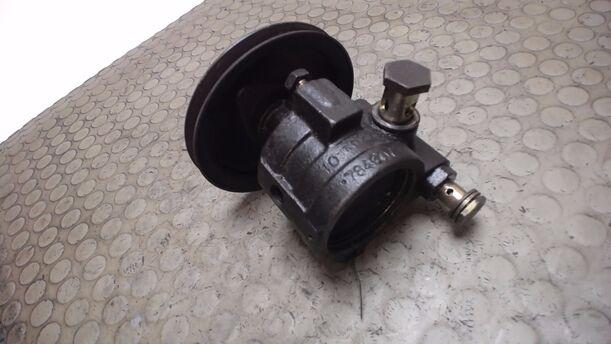 Foto: SERVOPUMPE eines FORD GRANADA KOMBI 2,5D