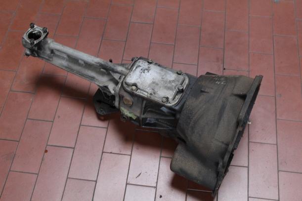 Foto: SCHALTGETRIEBE  4- GANG eines Ford Sierra CL