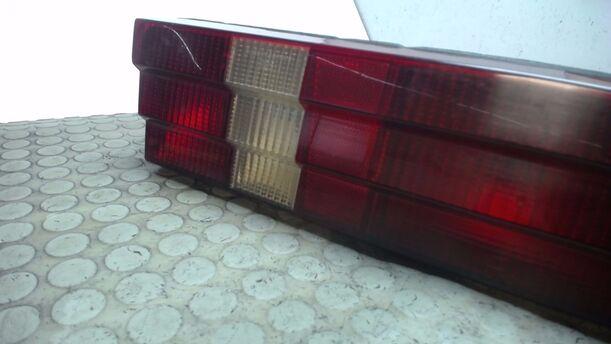 Foto: HECKLEUCHTE / RÜCKLEUCHTE RECHTS eines FORD GRANADA 2,8