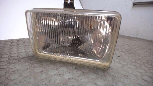Foto: SCHEINWERFER H4 RECHTS eines FORD TAUNUS 1,3