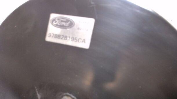 Foto: BREMSKRAFTVERSTÄRKER eines Ford Mondeo C