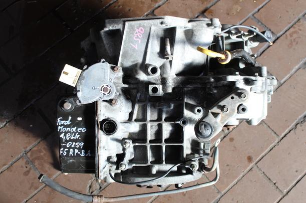 Foto: AUTOMATIKGETRIEBE eines Ford Mondeo C