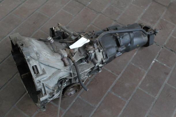 Foto: SCHALTGETRIEBE 5-GANG AAH (FÜR BASTLER) eines Audi 100 Avant Quat.turbo