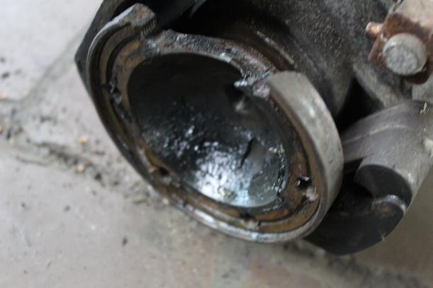 Foto: SCHALTGETRIEBE 5-GANG AAH (FÜR BASTLER) eines Audi 100 Avant Quat.turbo