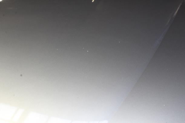 Foto: MOTORHAUBE eines Opel Vectra 1.8 C