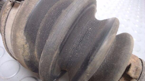 Foto: ANTRIEBSWELLE LINKS eines Daihatsu Sirion C