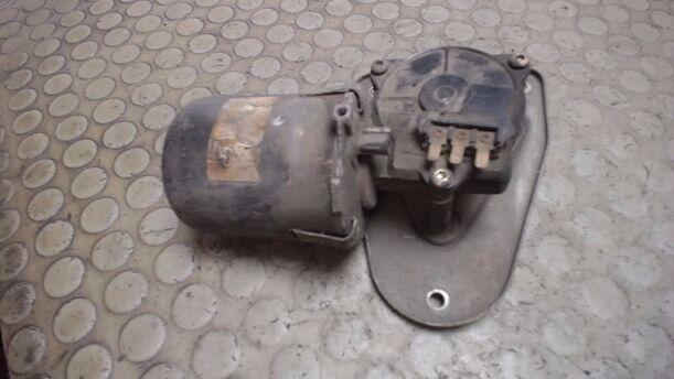 Foto: SCHEIBENWISCHERMOTOR VORN eines FORD FIESTA 0,9