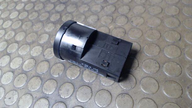 Foto: LICHTSCHALTER eines VW Lupo 1.4 C