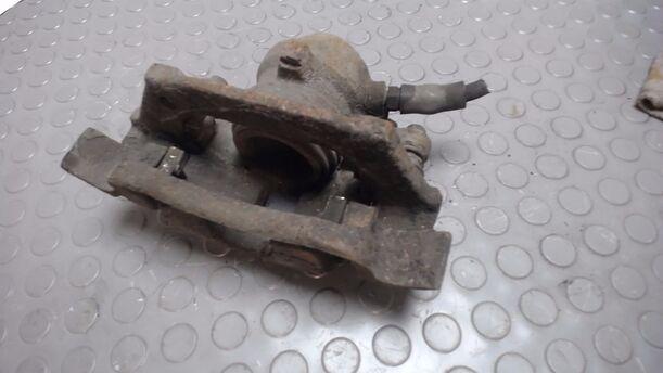 Foto: BREMSSATTEL VORN LINKS eines Mercedes-Benz A 140 L