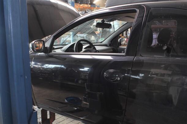 Foto: TÜR VORN LINKS (2/3-Türer) eines Opel Corsa 1.2 16V C