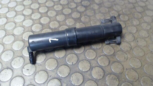 Foto: WASCHDÜSE SWA LINKS eines Peugeot 307 HDi SW 110 C