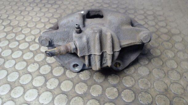 Foto: BREMSSATTEL VORN LINKS eines Peugeot 307 HDi SW 110 C