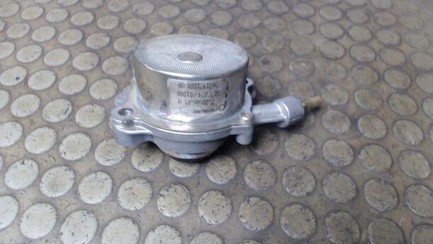 Foto: VAKUUMPUMPE eines Peugeot 307 HDi SW 110 C