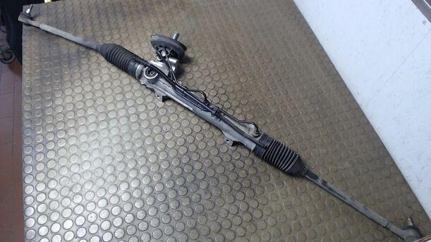 Foto: SERVOLENKUNG eines Peugeot 307 HDi SW 110 C