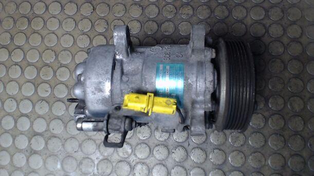 Foto: KOMPRESSOR KLIMAANLAGE eines Peugeot 307 HDi SW 110 C