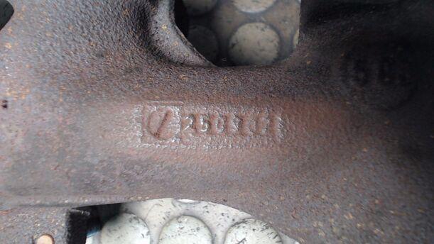 Foto: AUSPUFFKRÜMMER RHS eines Peugeot 307 HDi SW 110 C