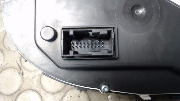 Foto: TACHOEINHEIT eines Peugeot 307 HDi SW 110 C