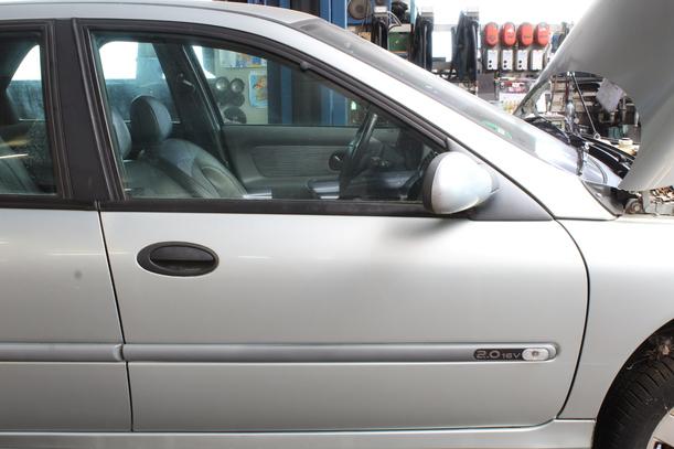 Foto: TÜR VORN RECHTS eines Renault Laguna 2.0 16V Ghia