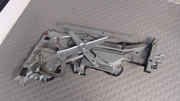 Foto: FENSTERHEBER ELEKTRISCH HINTEN LINKS eines Renault Laguna 2.0 16V Ghia