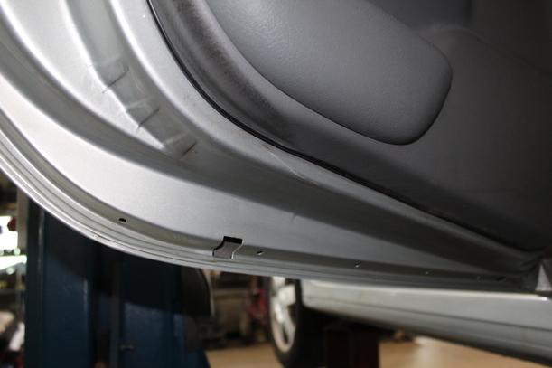 Foto: TÜR HINTEN LINKS eines Renault Laguna 2.0 16V Ghia