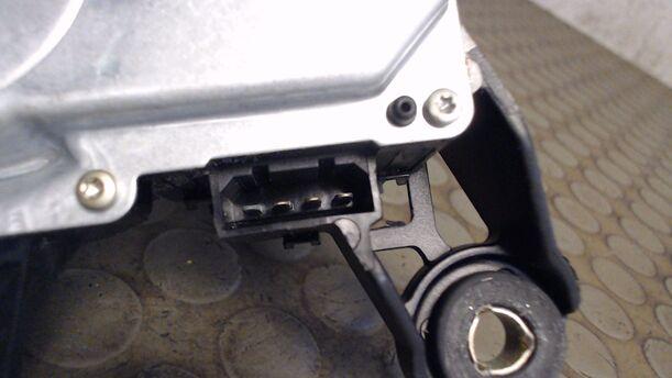 Foto: SCHEIBENWISCHERMOTOR HINTEN eines VW Polo 1.4 FSI