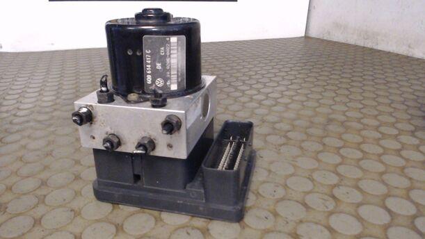 Foto: HAUPTBREMSAGGREGAT ABS/ASR eines VW Polo 1.4 FSI