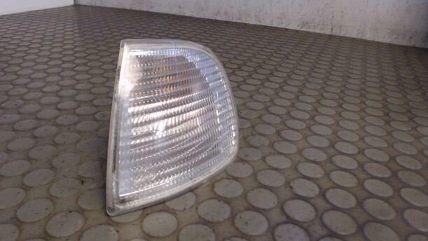Foto: BLINKER VORN LINKS eines VW Polo Variant 60 C